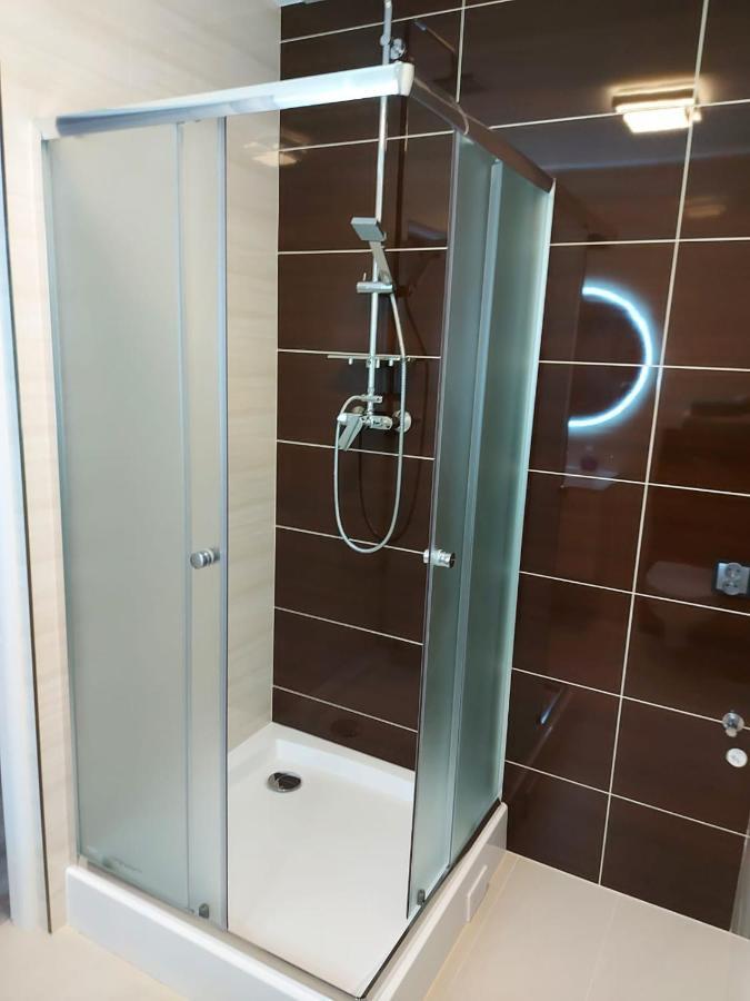 Apartament Z Duzym Tarasem Apartamento Świnoujście Exterior foto
