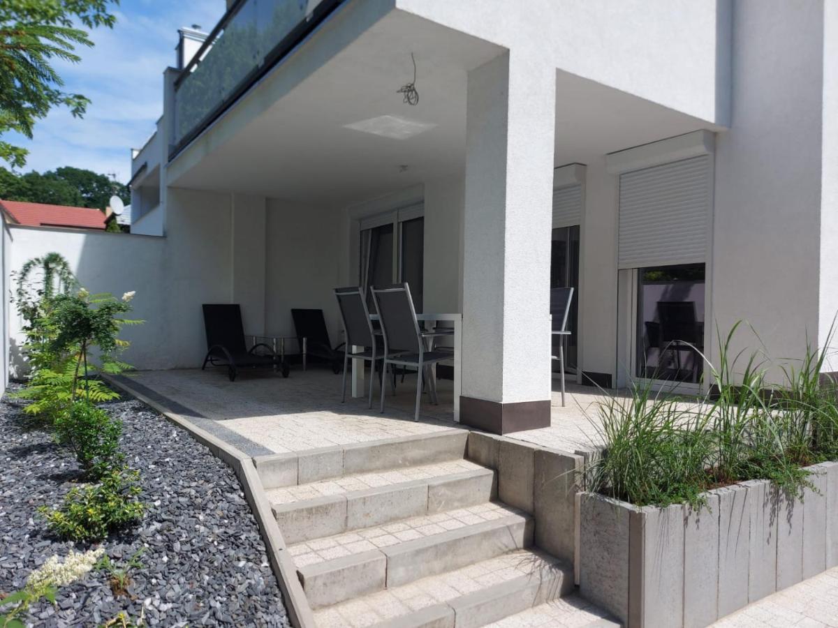 Apartament Z Duzym Tarasem Apartamento Świnoujście Exterior foto